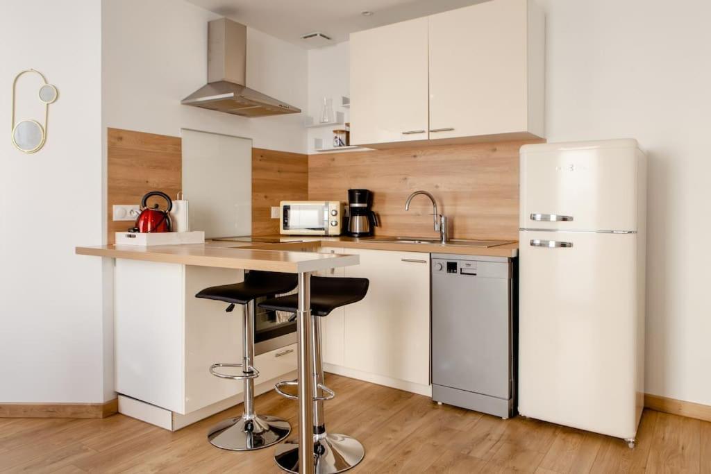 Maison Tourangelle Chic & Cosy Avec Cour Tours Kültér fotó